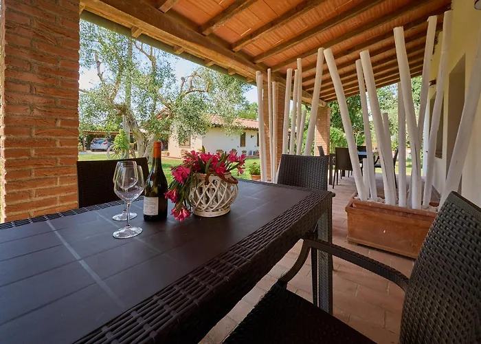 Nyaraló Podere Le Sugherine *