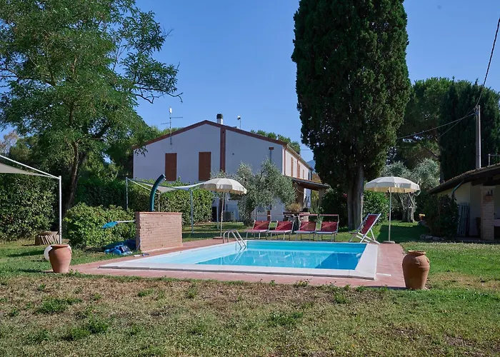 Nyaraló Podere Le Sugherine